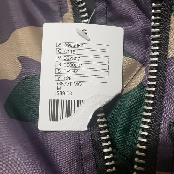 UO+ Silence & Noise NWT Sz M Rita Camo Bomber Jacket - Picture 9 of 14